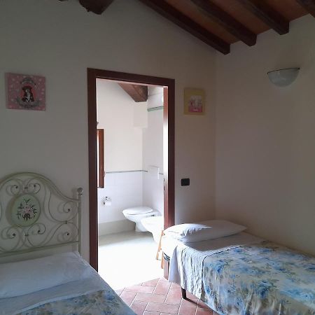 Poggio Desto Bed & Breakfast Quarrata Bagian luar foto