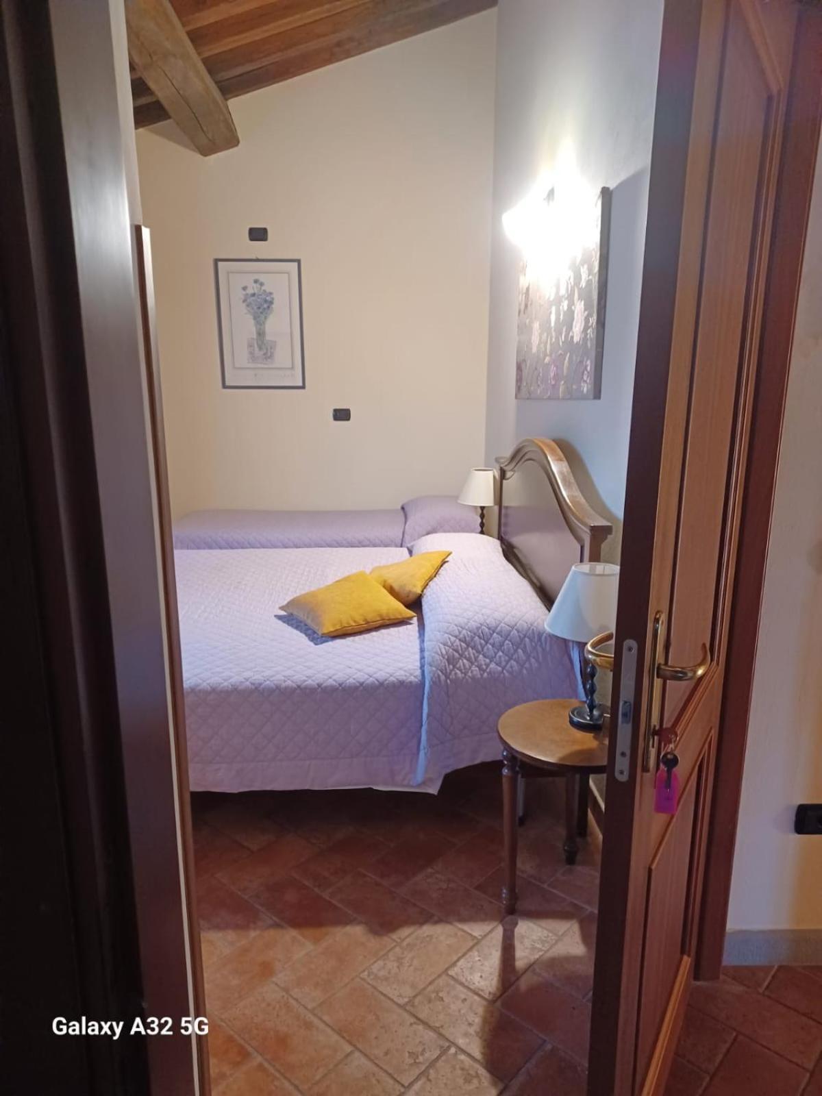 Poggio Desto Bed & Breakfast Quarrata Bagian luar foto